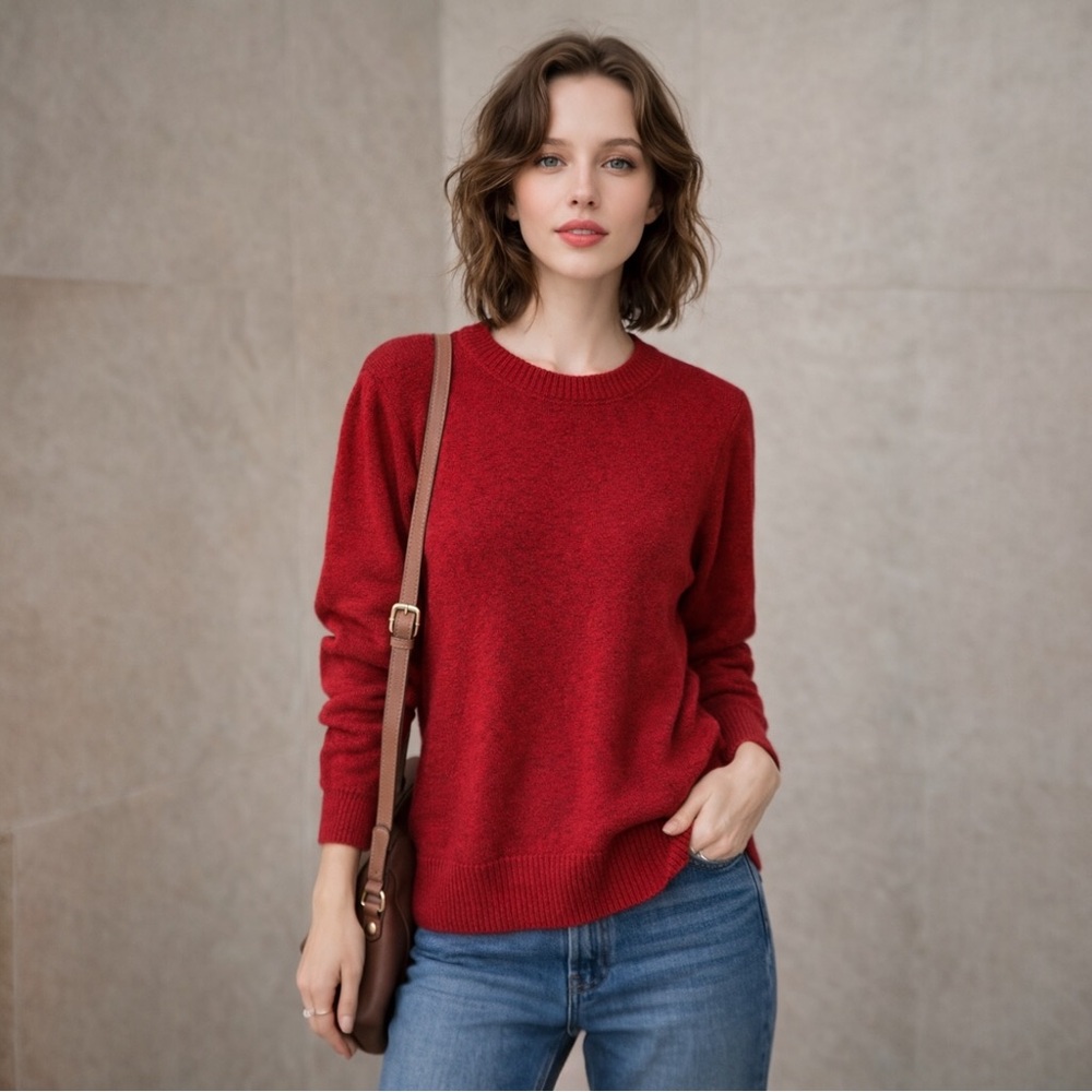 Classic Red Crewneck Sweater Women’s Size Large Soft Knit Pullover Cozy Casual